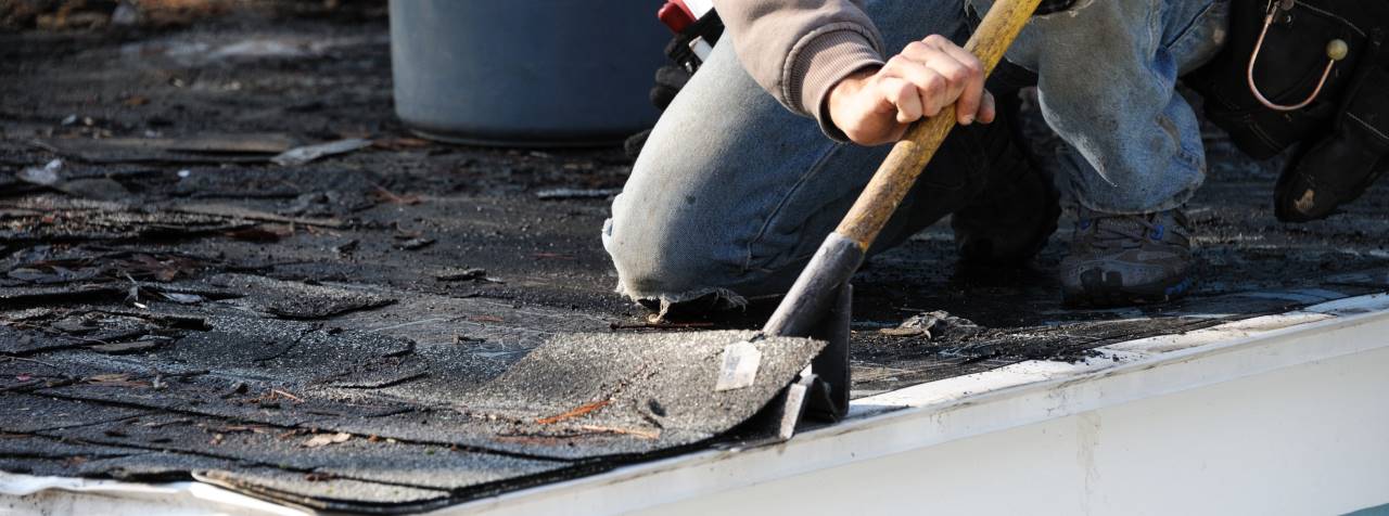 Image de travaux de réparation de toiture par les couvreurs de Couverture A9